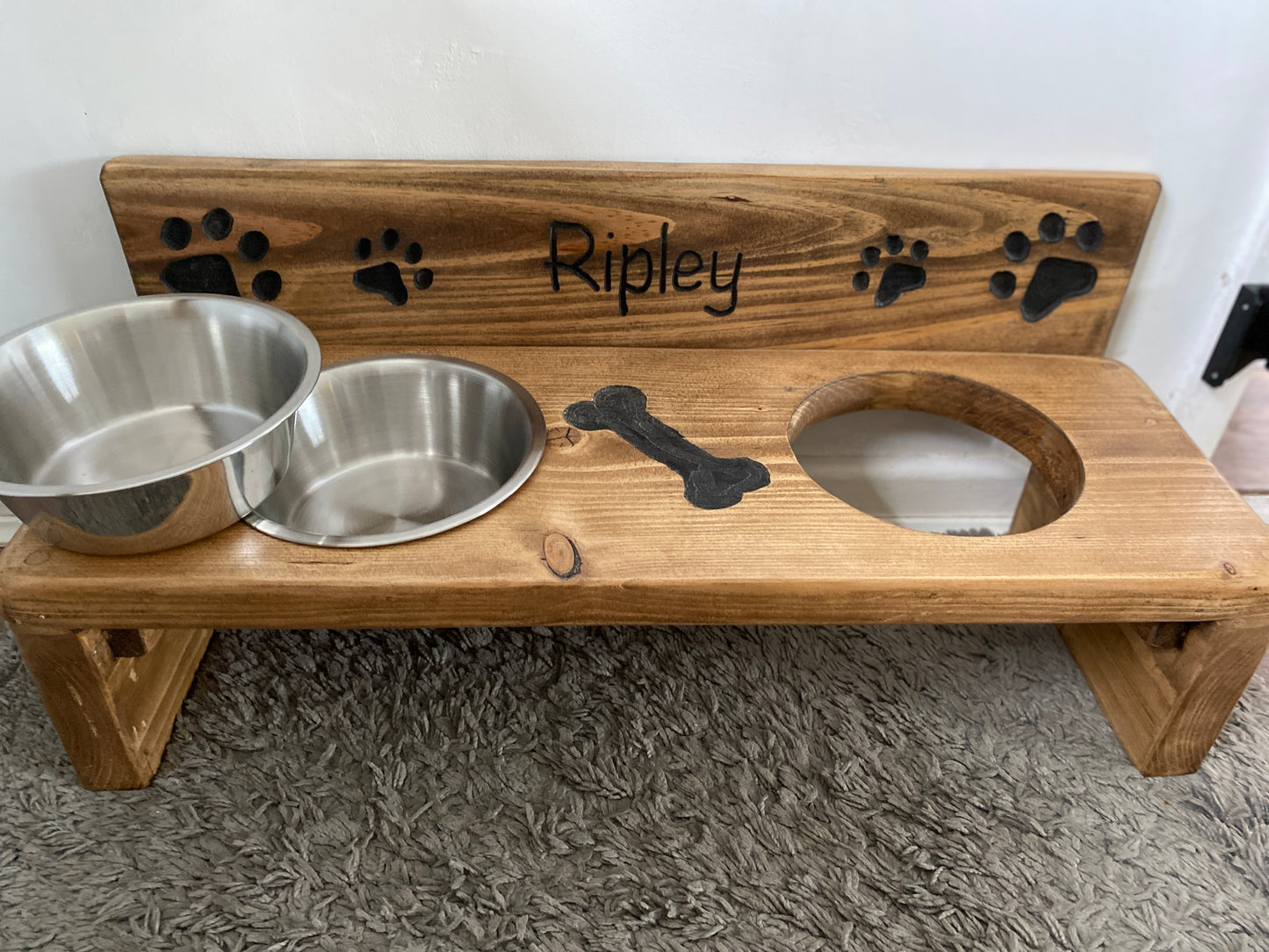 Dog/ Cat Feed and Water Station with Personalised Backsplash