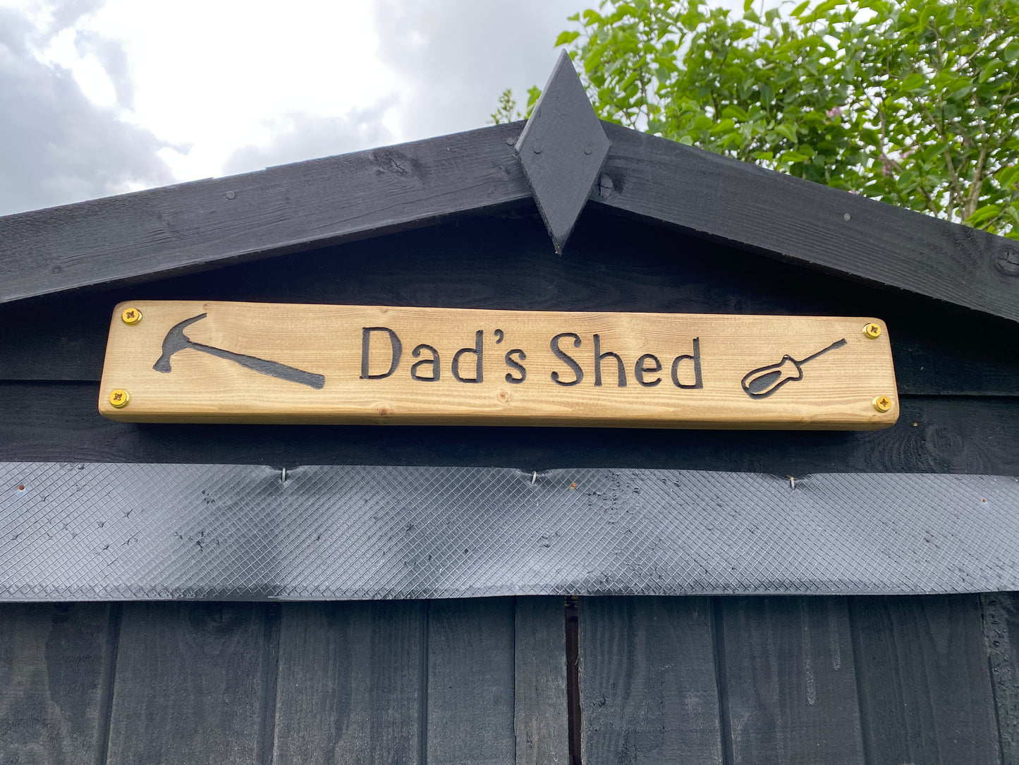 Freehand Routed ‘Dads Shed’ Sign