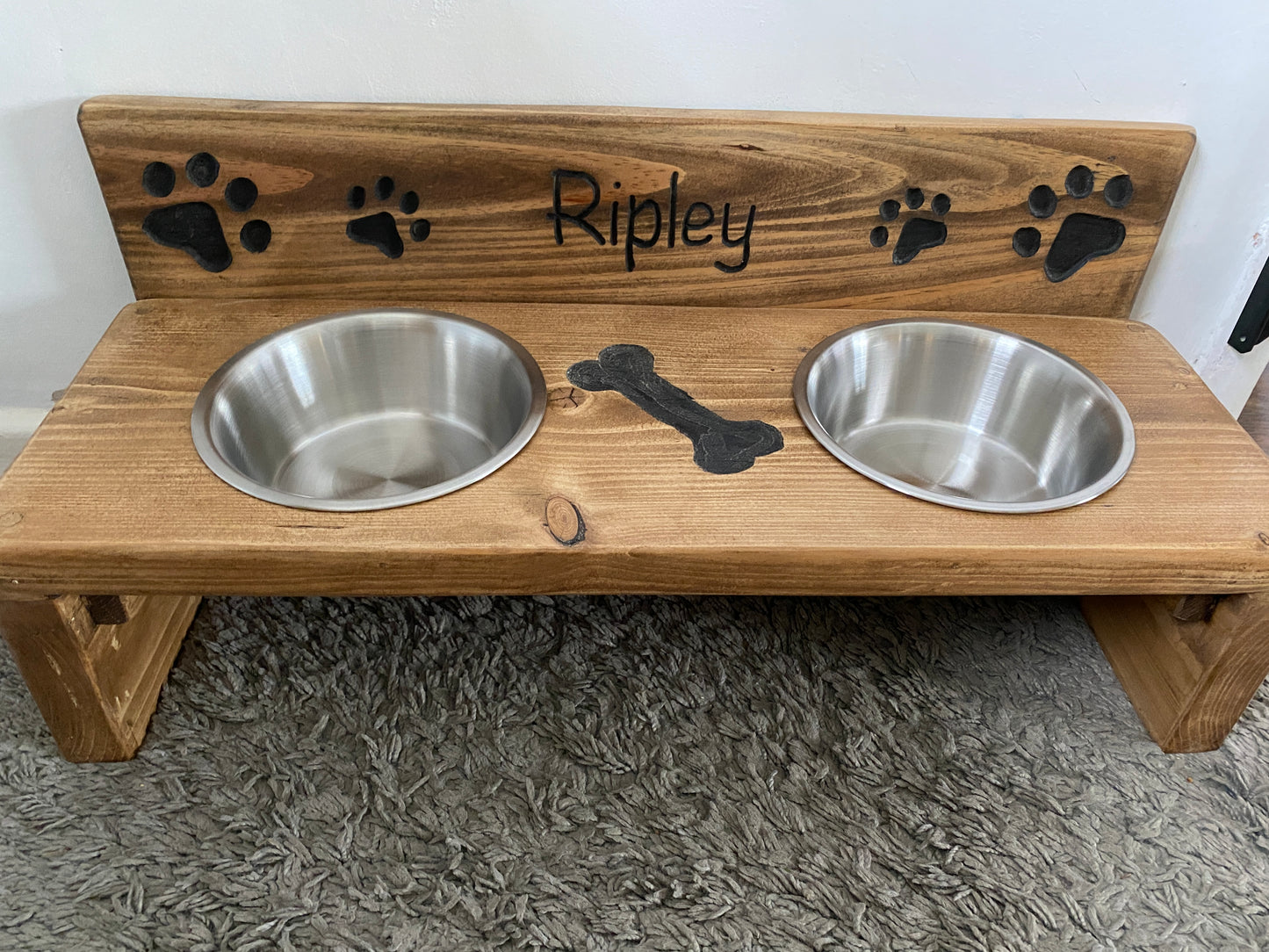 Dog/ Cat Feed and Water Station with Personalised Backsplash